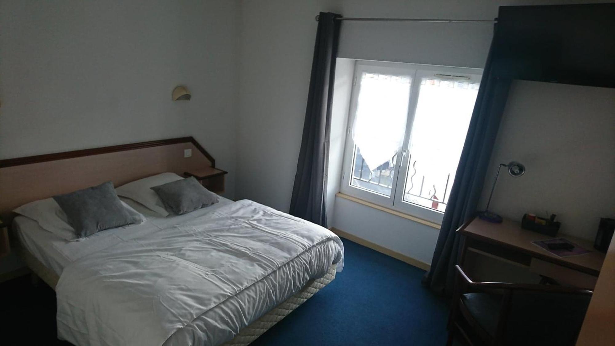 Hotel Les Deux Porches Verrieres  外观 照片