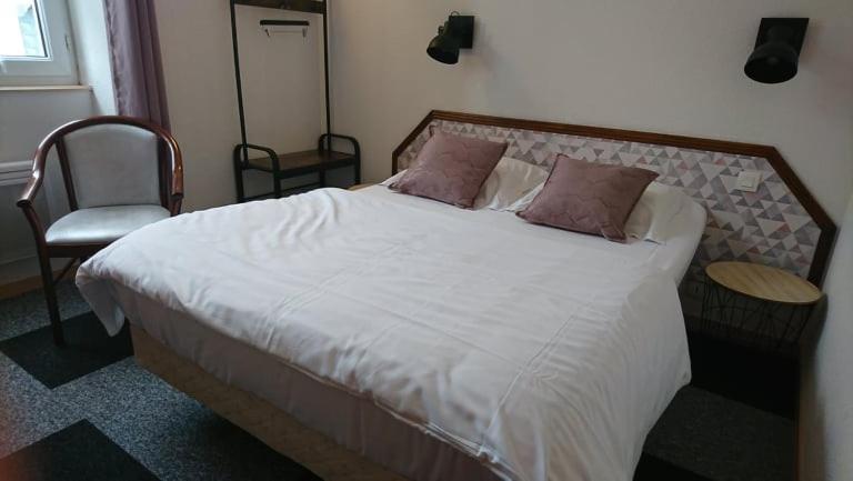 Hotel Les Deux Porches Verrieres  外观 照片