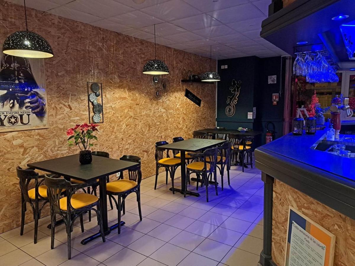 Hotel Les Deux Porches Verrieres  外观 照片