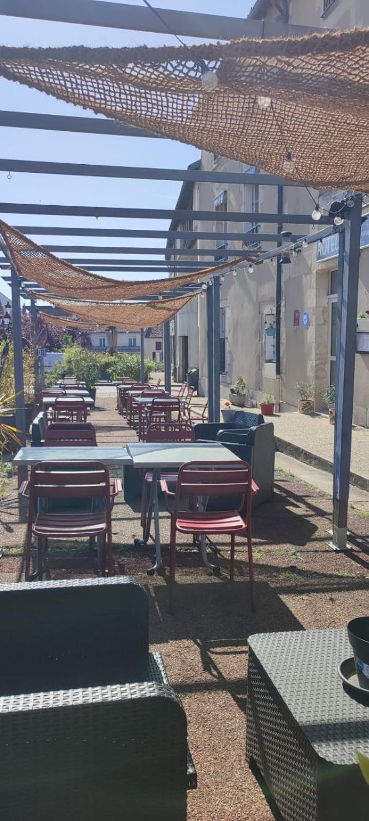 Hotel Les Deux Porches Verrieres  外观 照片
