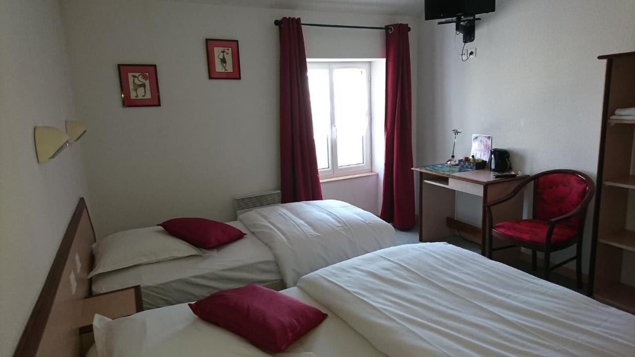 Hotel Les Deux Porches Verrieres  外观 照片